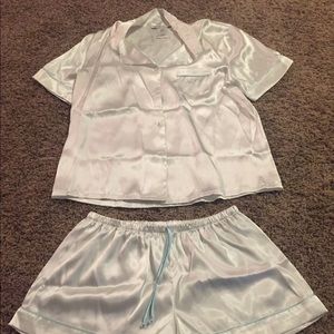 Silky bridal pajama set, like brand new! Worn once